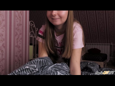 ❤️ Blondie Terda l-BFF tagħha Profondament u Gets Cum F'Ħalqha ❌ Porn ta' kwalità lilna ❌️❤